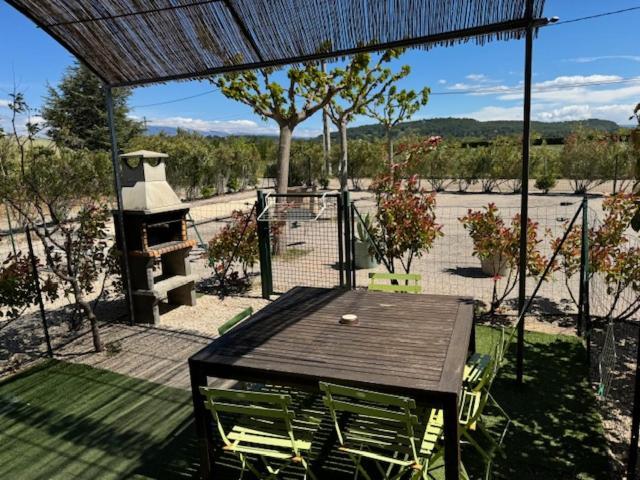 Vila Gite Les Feuilles De Chene Carpentras Exteriér fotografie